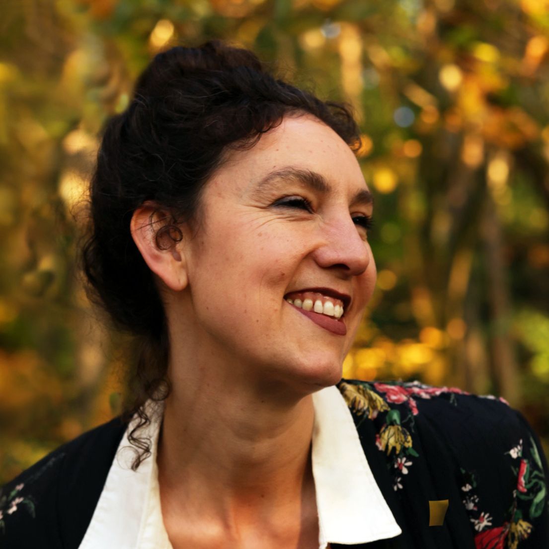 Heather Wolf Headshot